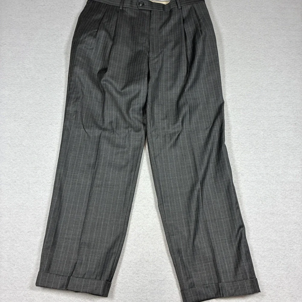 Jos. A Bank Signature Men's Wool Gray Pinstripe Suit 2 Piece 42R 35x30